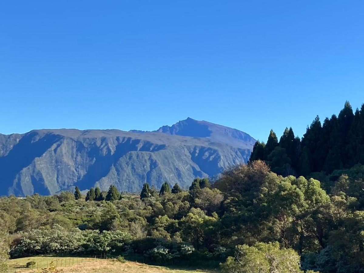 Maison A Bourg- Murat Proche De La Cite Du Volcan Plaine des Cafres Bagian luar foto