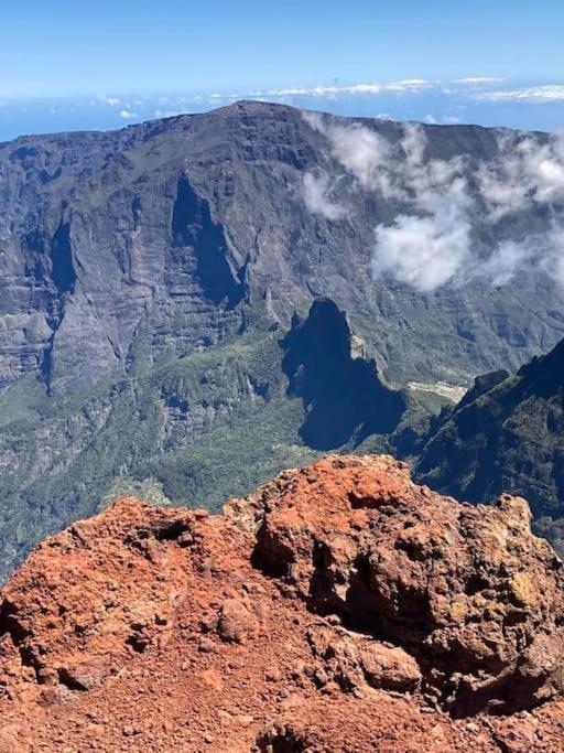 Maison A Bourg- Murat Proche De La Cite Du Volcan Plaine des Cafres Bagian luar foto